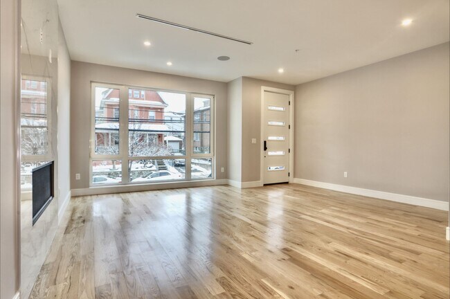 Building Photo - 279 Lafayette Ave