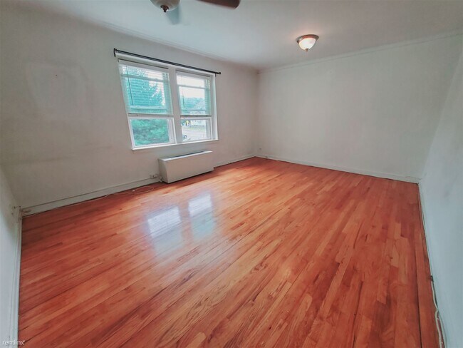 Foto del edificio - 1 br, 1 bath Condo - 126 Woodside Grn Apt 2