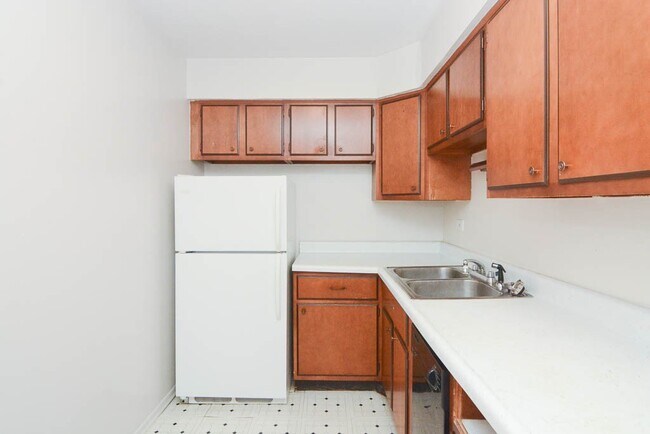 Foto del edificio - 675 W Wrightwood Ave