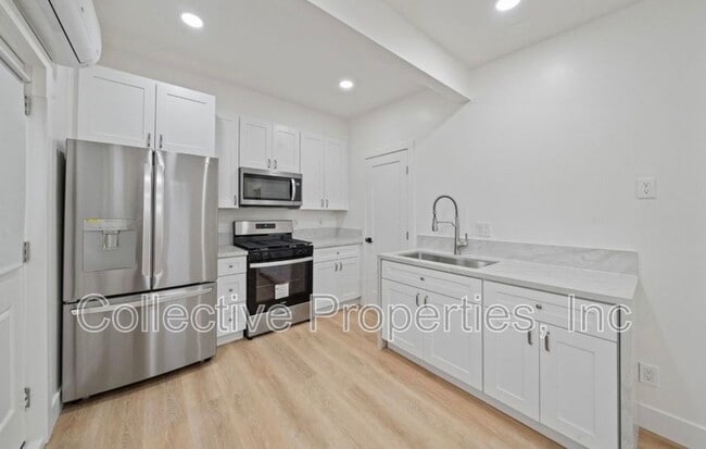 Foto del edificio - 6842 Estrella Ave