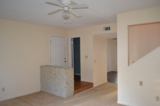 Foto del edificio - Home For Rent