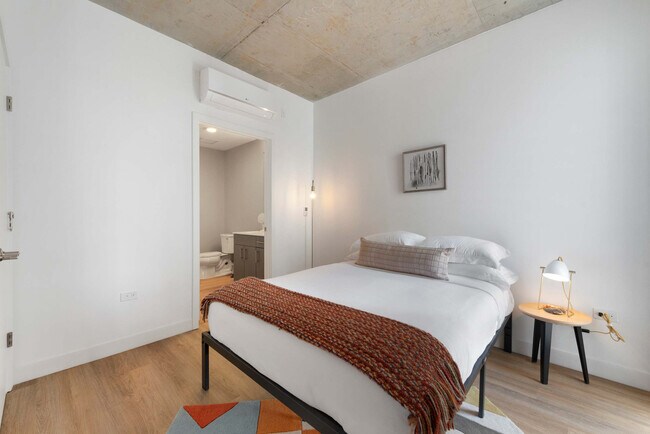 Foto del edificio - 853 W Blackhawk St