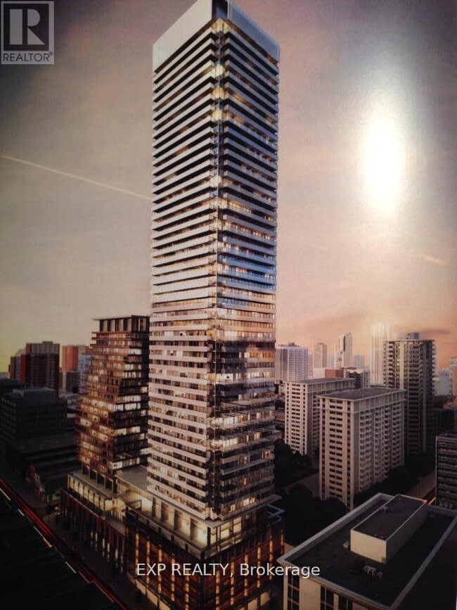 Building Photo - 501 Yonge St
