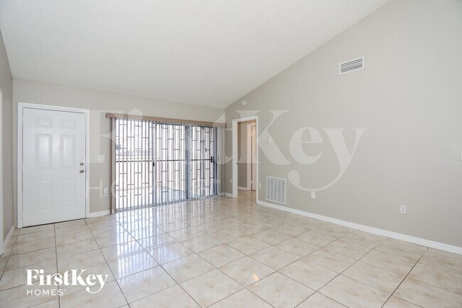 Foto del edificio - 3410 NW 203rd St