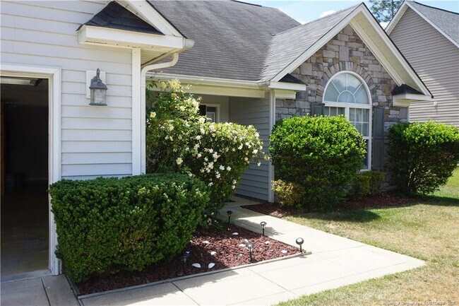 Foto del edificio - 2913 Aristocrat Ln