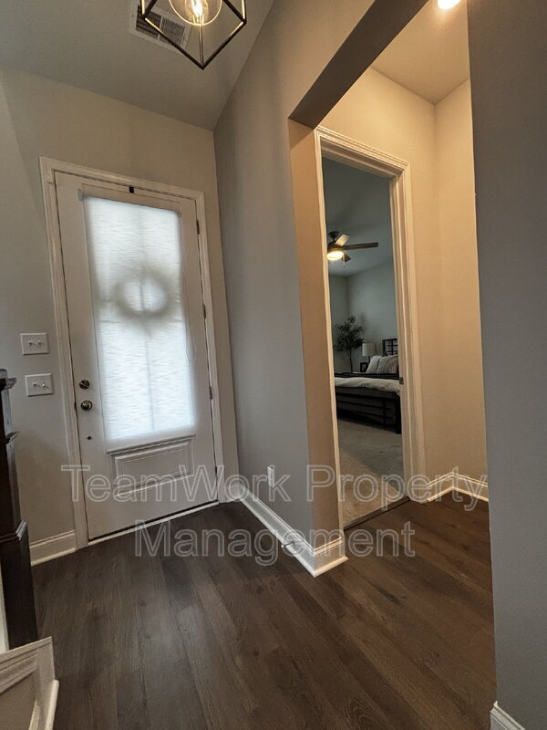 Building Photo - 214 Narrowleaf Ave