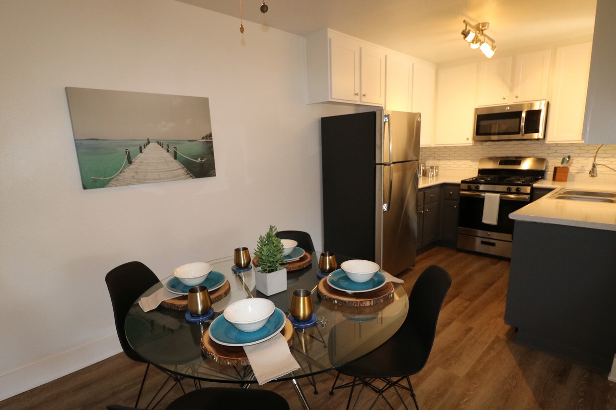 Shoreline Apartments Apartments Lake Elsinore, CA