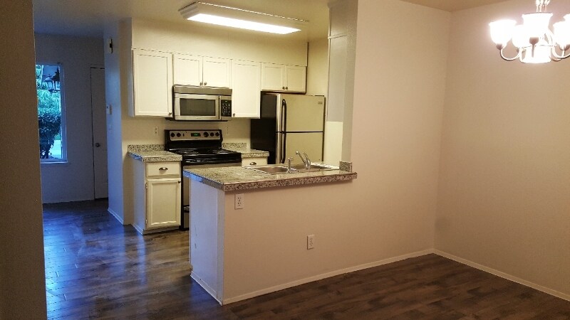 Foto principal - 3414 Morrison Rd W