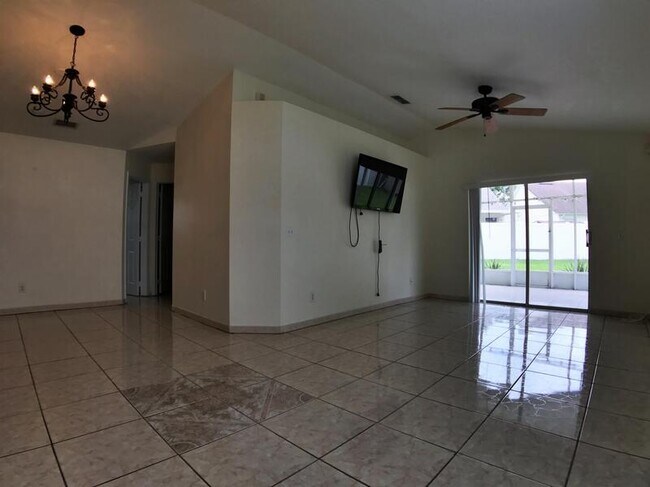Foto del edificio - 903 Lejay St