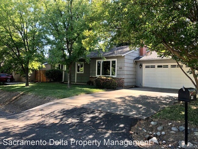 Foto del edificio - 3 br, 1.5 bath House - 4409 Crestridge Road