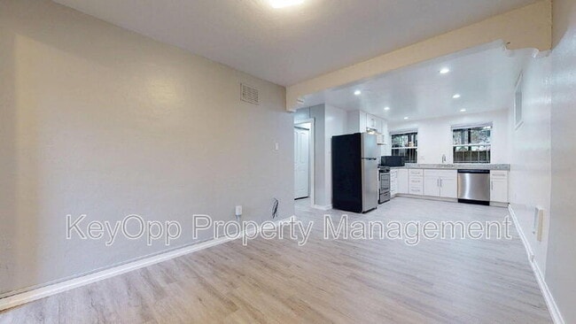 Photo - 180 Stanyan Street Apartment
