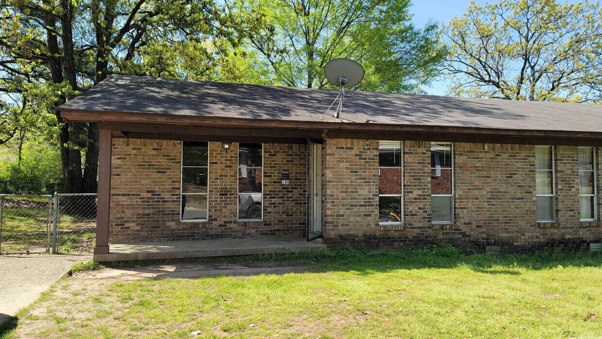Primary Photo - 1 Sagewood Ct