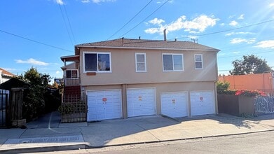 Building Photo - 1910-1910 42nd Ave