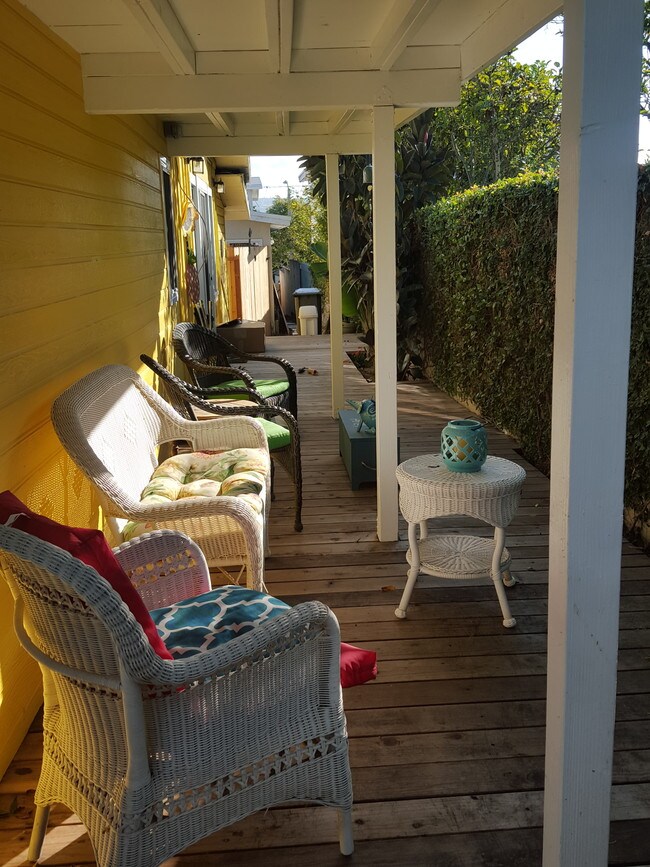 Porch - 704 El Redondo Ave