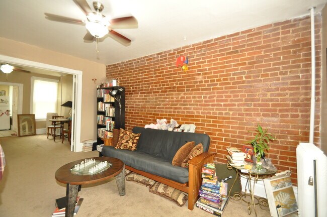 Ceiling fan + AC unit - 1863 N Clarkson St