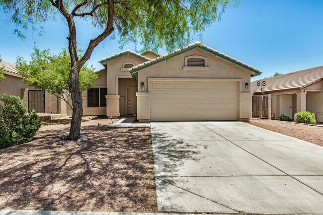 Building Photo - New Listing in Buckeye