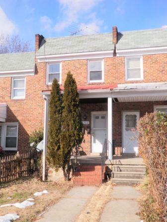 exterior - 1302 W 37th St