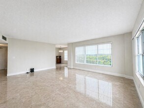Building Photo - 10777 W Sample Rd