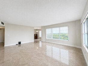 Building Photo - 10777 W Sample Rd