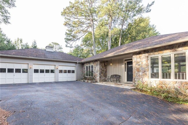 Foto del edificio - 3536 Mill Creek Rd NE