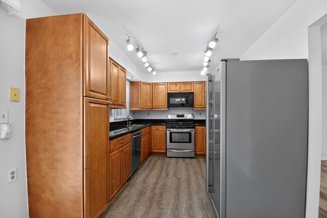 Building Photo - 5560 E Boniwood Turn