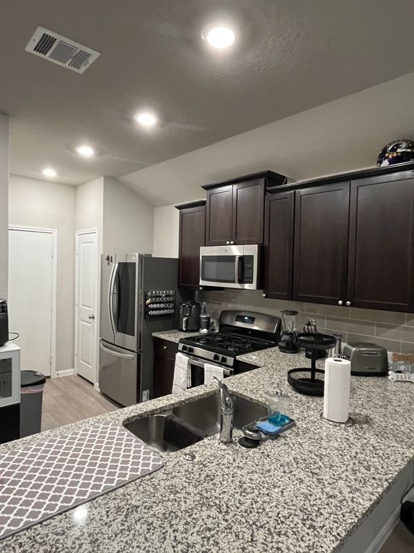 Building Photo - 5726 Cicada Cir