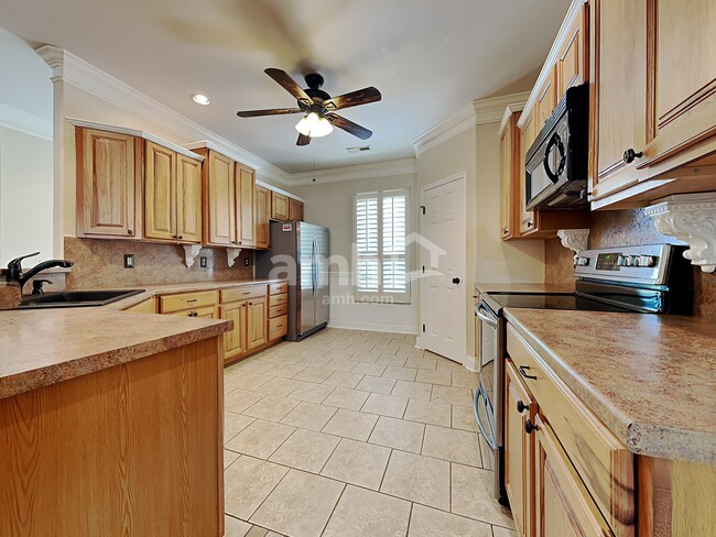 Building Photo - 1414 Caleb Trl