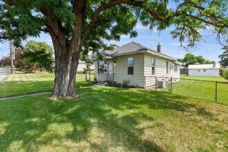 Building Photo - 2806 N Crestline St