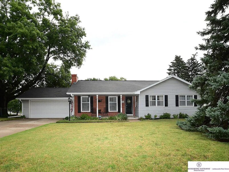 2715 N 102nd Ave, Omaha, NE 68134 House Rental in Omaha, NE