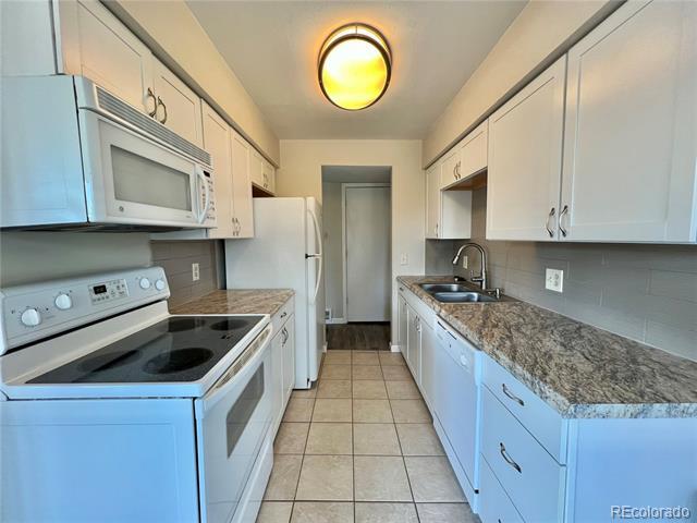 Foto del edificio - 17630 E Loyola Dr