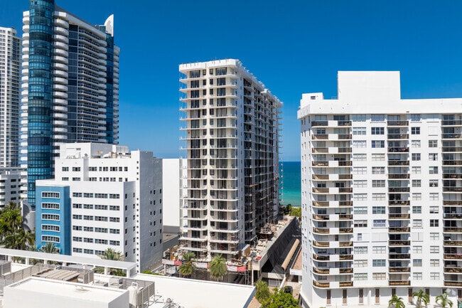 Le Trianon Condominium