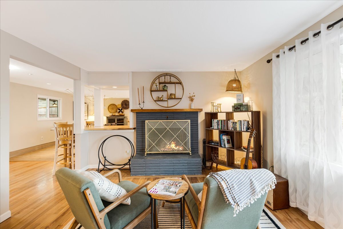 Photo - 6935 SW Taylors Ferry Rd (Portland, OR)