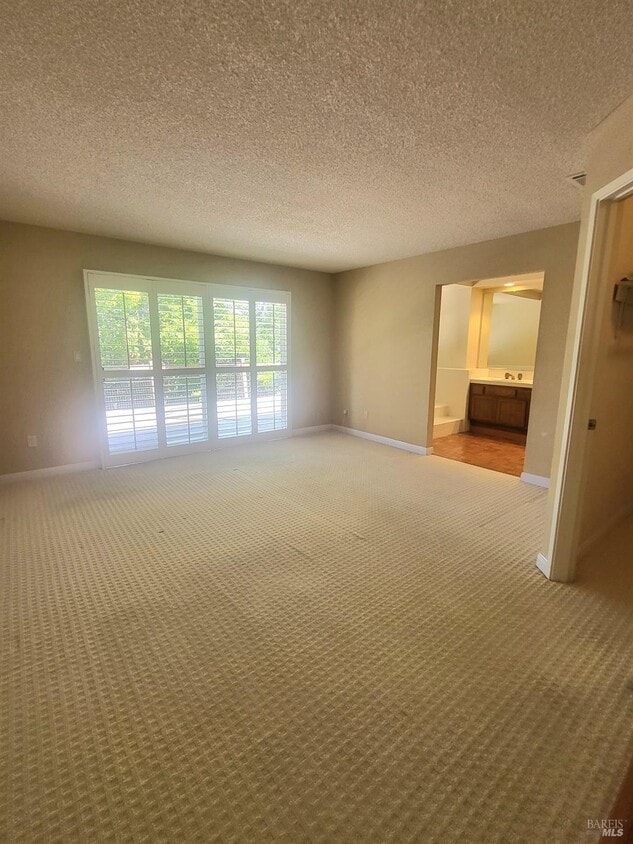 Primary Photo - 170 Moonraker Ct