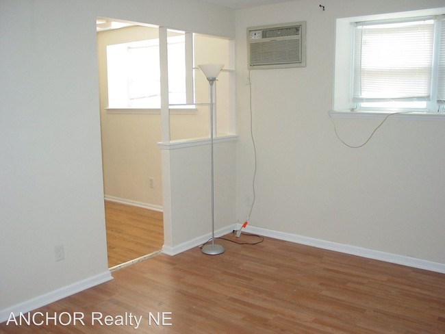Building Photo - 1726 Hartel Ave