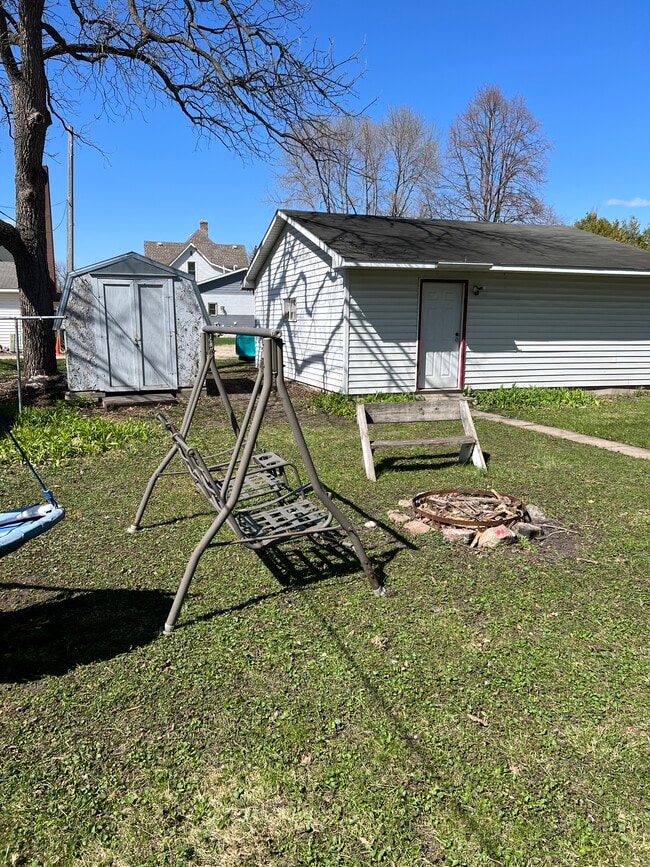 Backyard Firepit - 513 3rd Ave SE