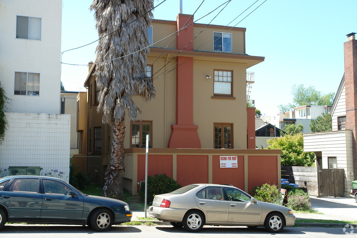 Primary Photo - 2728 Haste St