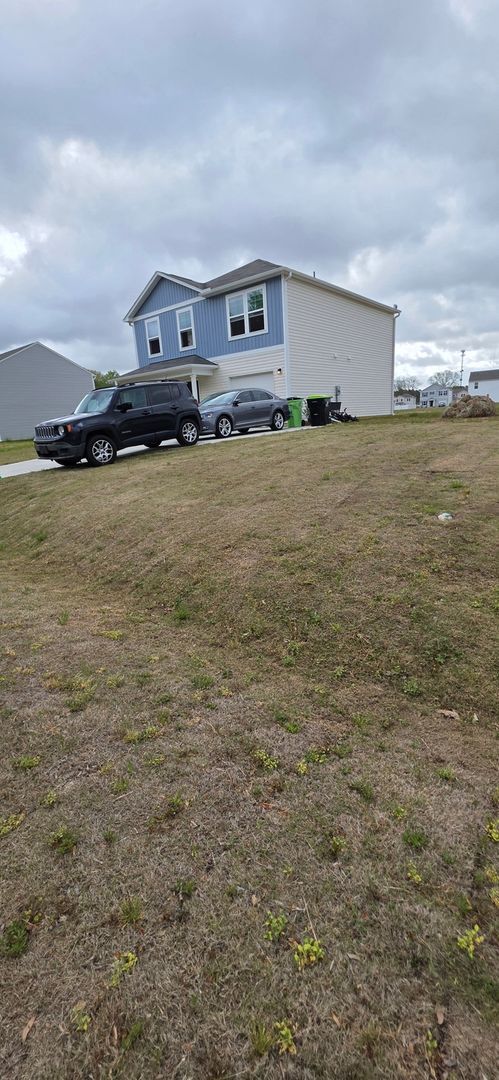 Foto del edificio - 134 Lang Farm Rd