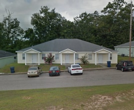 Building Photo - 510 Gibbs St