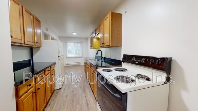 Building Photo - 1167 Orange Ave