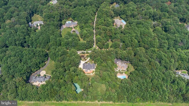 Building Photo - 11111 Devereux Station Ln