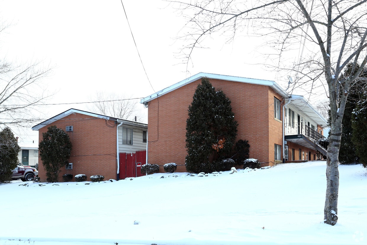 Building Photo - 441-485 Zahn Dr