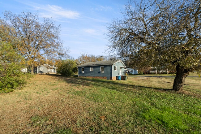 Building Photo - 628 S Caldwell St
