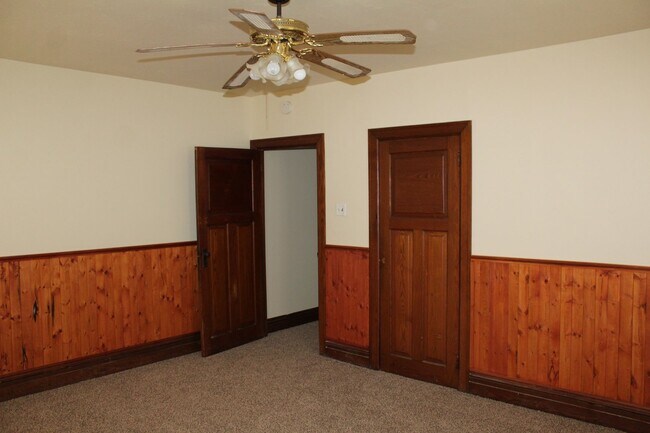 Foto del edificio - 2 Story Duplex