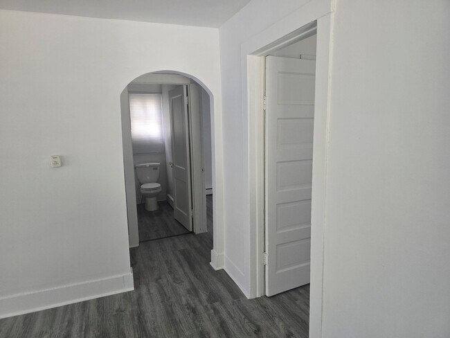Foto del edificio - 21331 Hamilton Ave