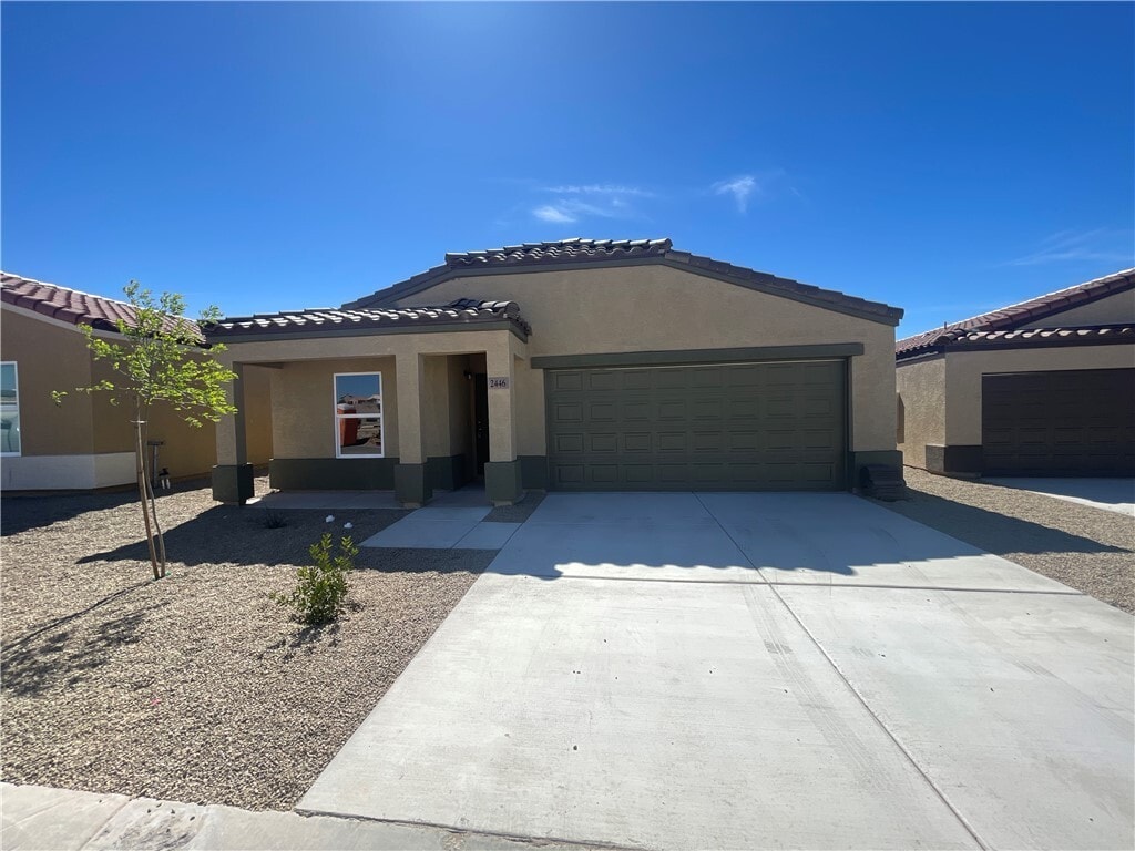 Foto principal - 2446 River Valley Cir