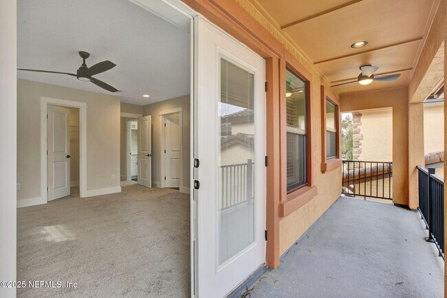 Foto del edificio - 8859 AMALFI Ct