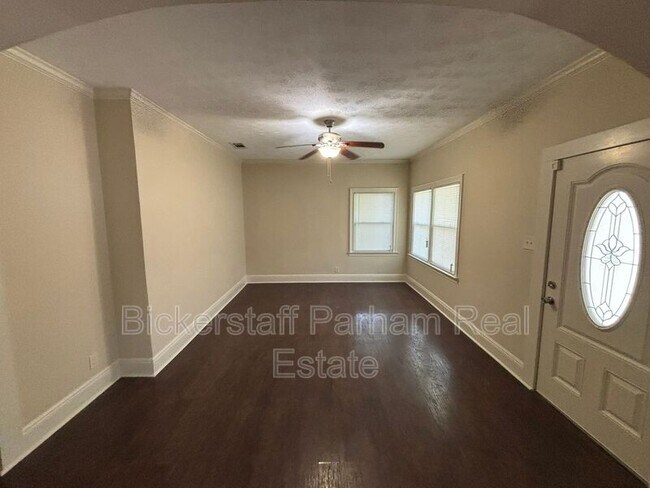 Foto del edificio - 2104 Avalon Rd