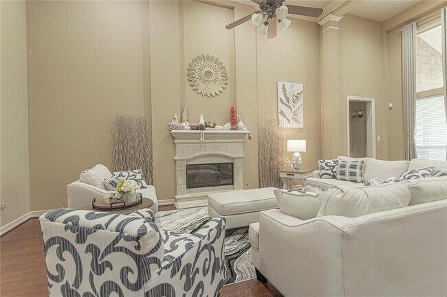 Foto del edificio - 26511 Ridgefield Park Ln