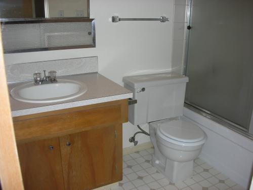 Building Photo - 1 bedroom in Seattle WA 98105