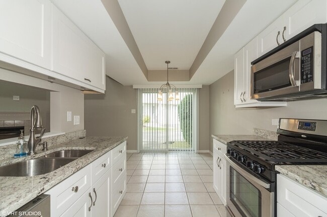 Building Photo - 627 Beaver Ct